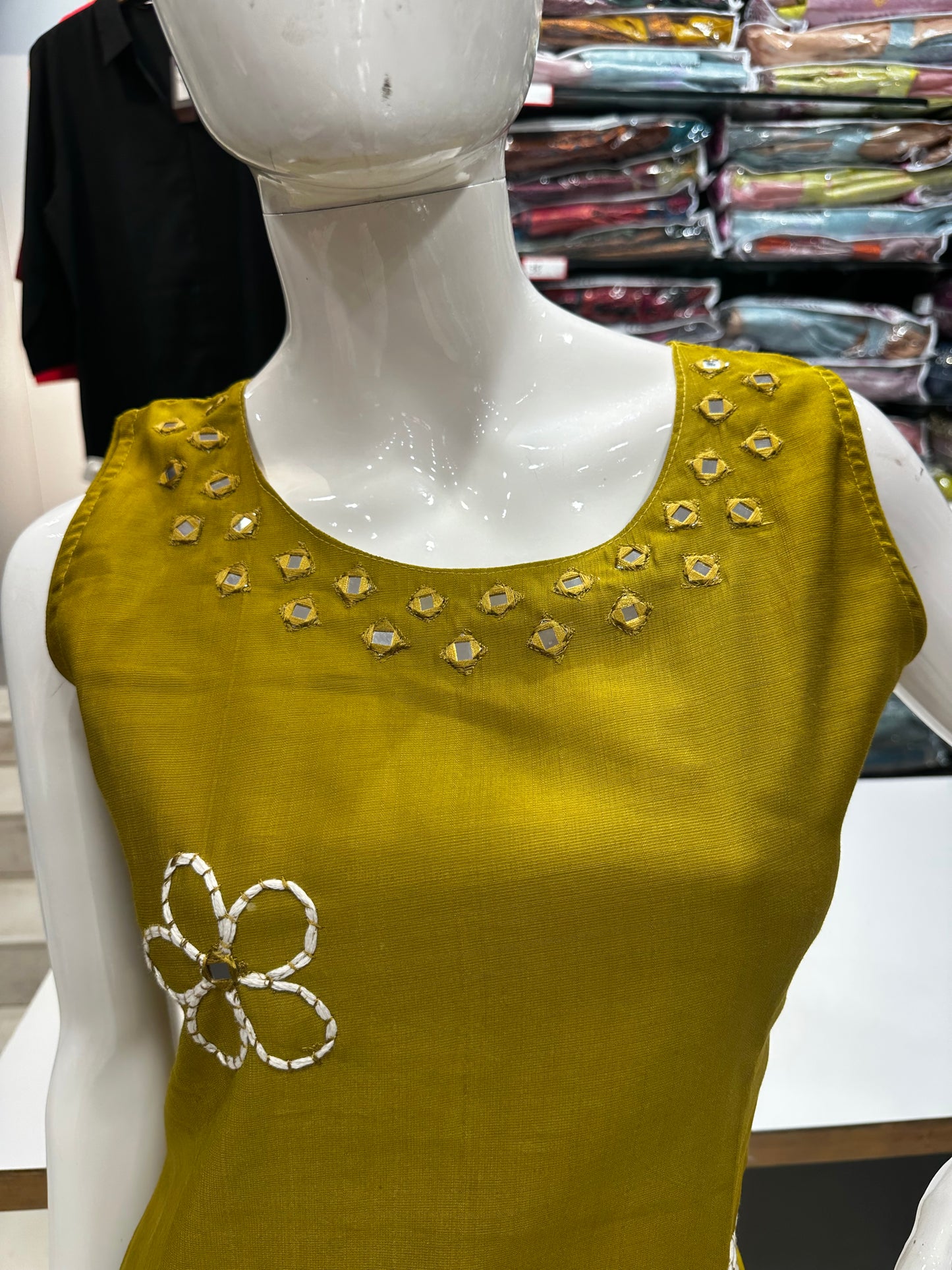 Sleeveless co-ord set-Mehendi