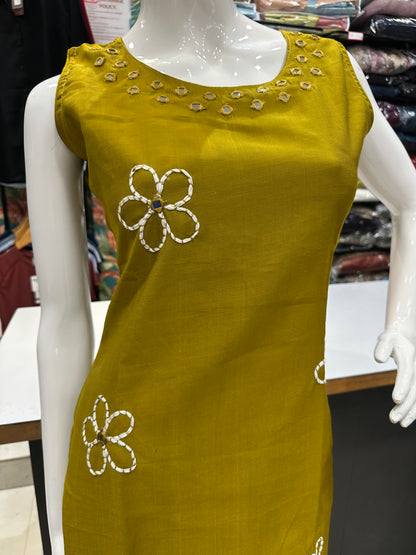 Sleeveless co-ord set-Mehendi